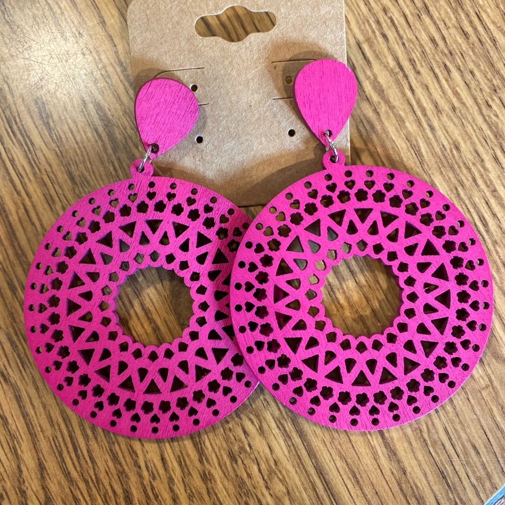 Vibrant Pink Filigree Disc Earrings